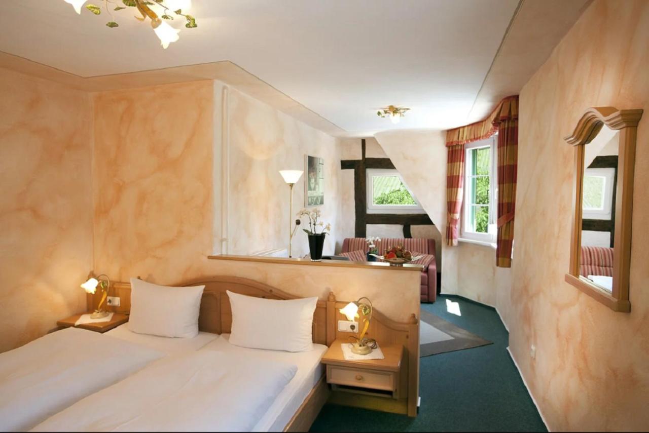 رايل Gaestehaus Zur Traube المظهر الخارجي الصورة